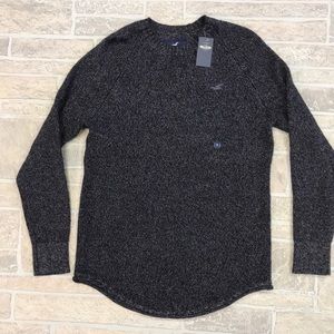 Men’s Hollister Crewneck sweater size small with tags